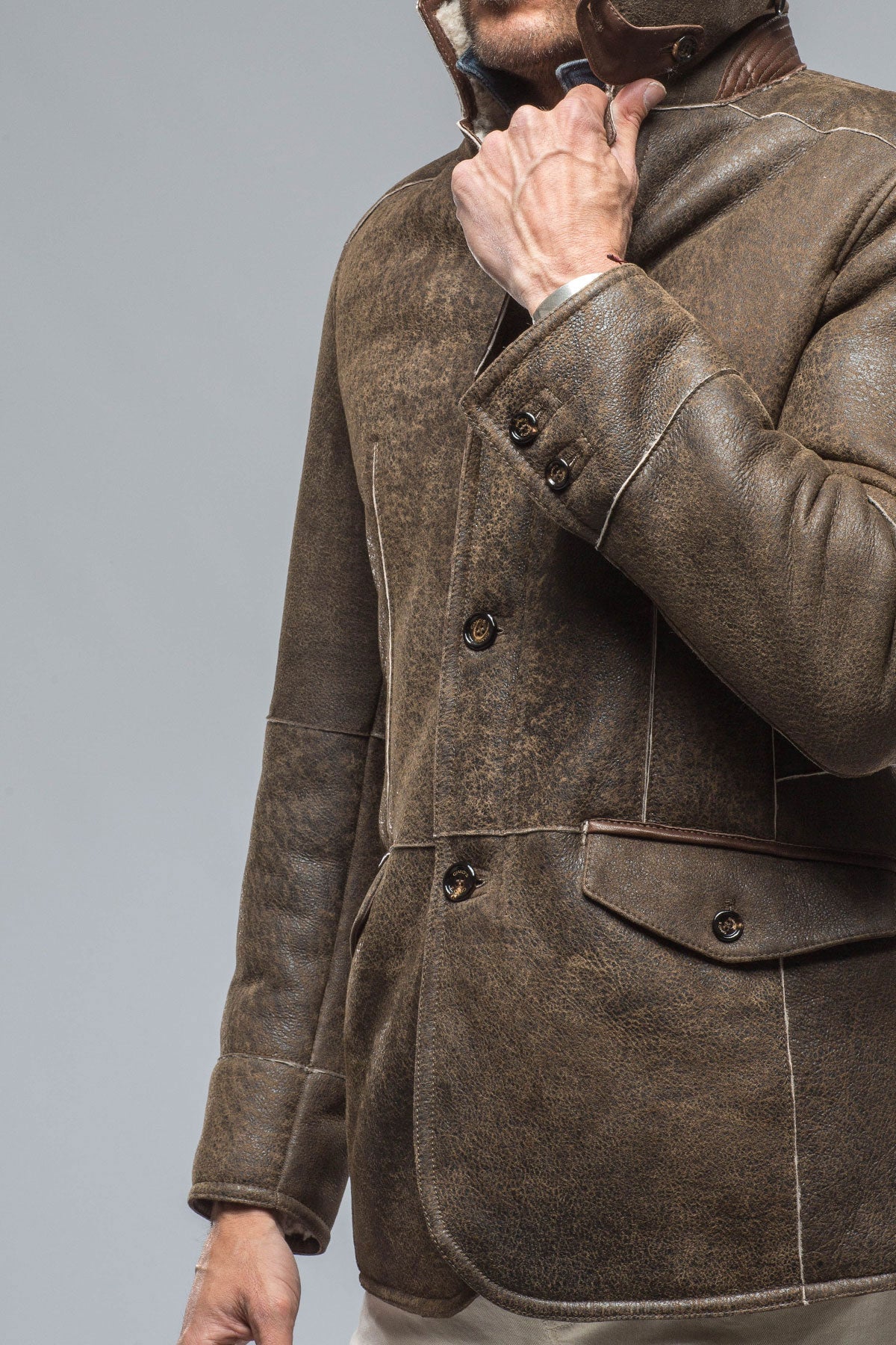 Outlaw Shearling In Distressed Brown