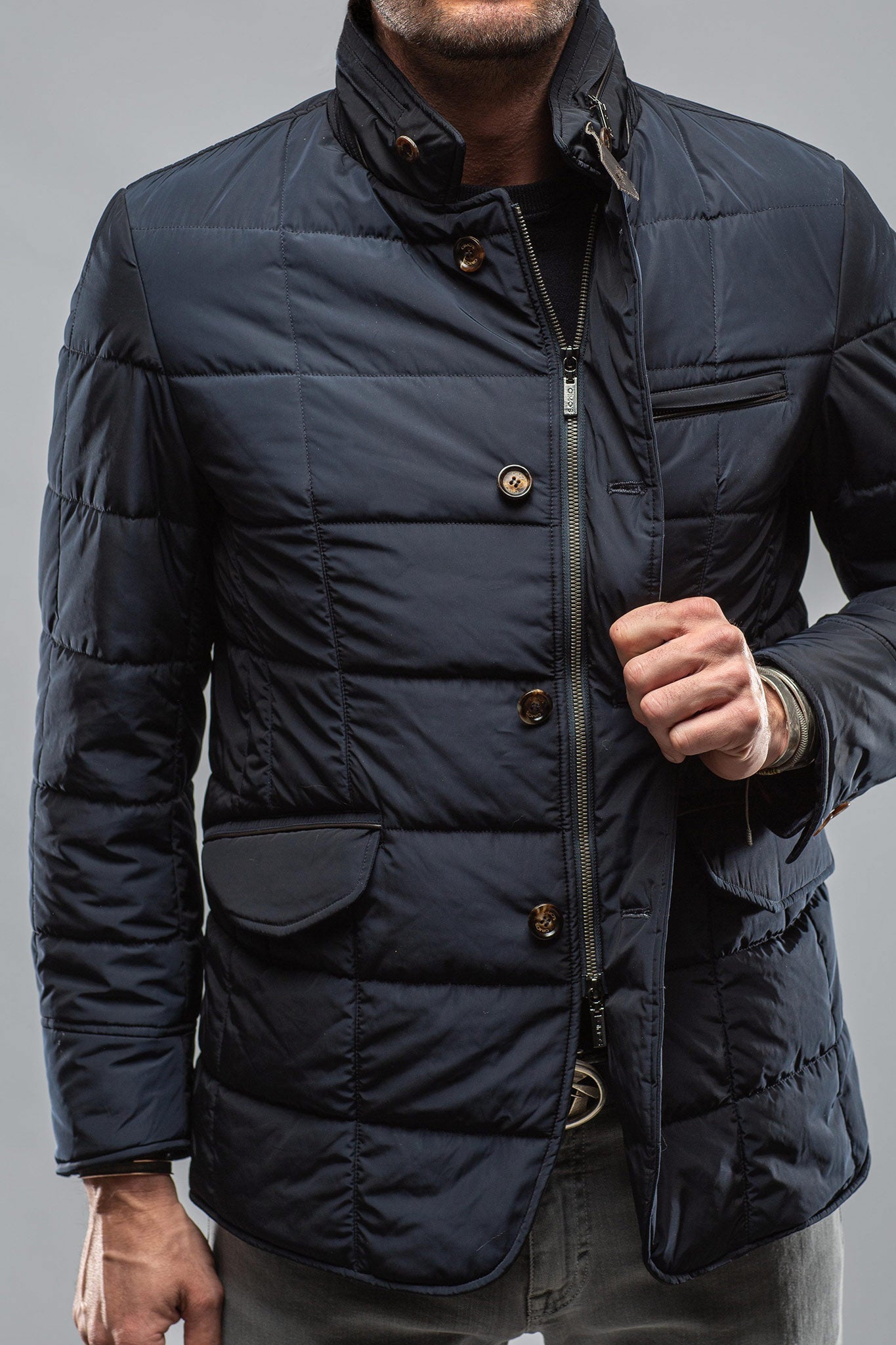 Easton Quilted Jacket In Navy