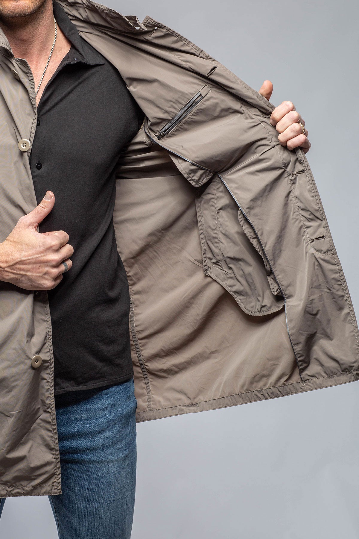 Cory Lightweight Jacket In Tan