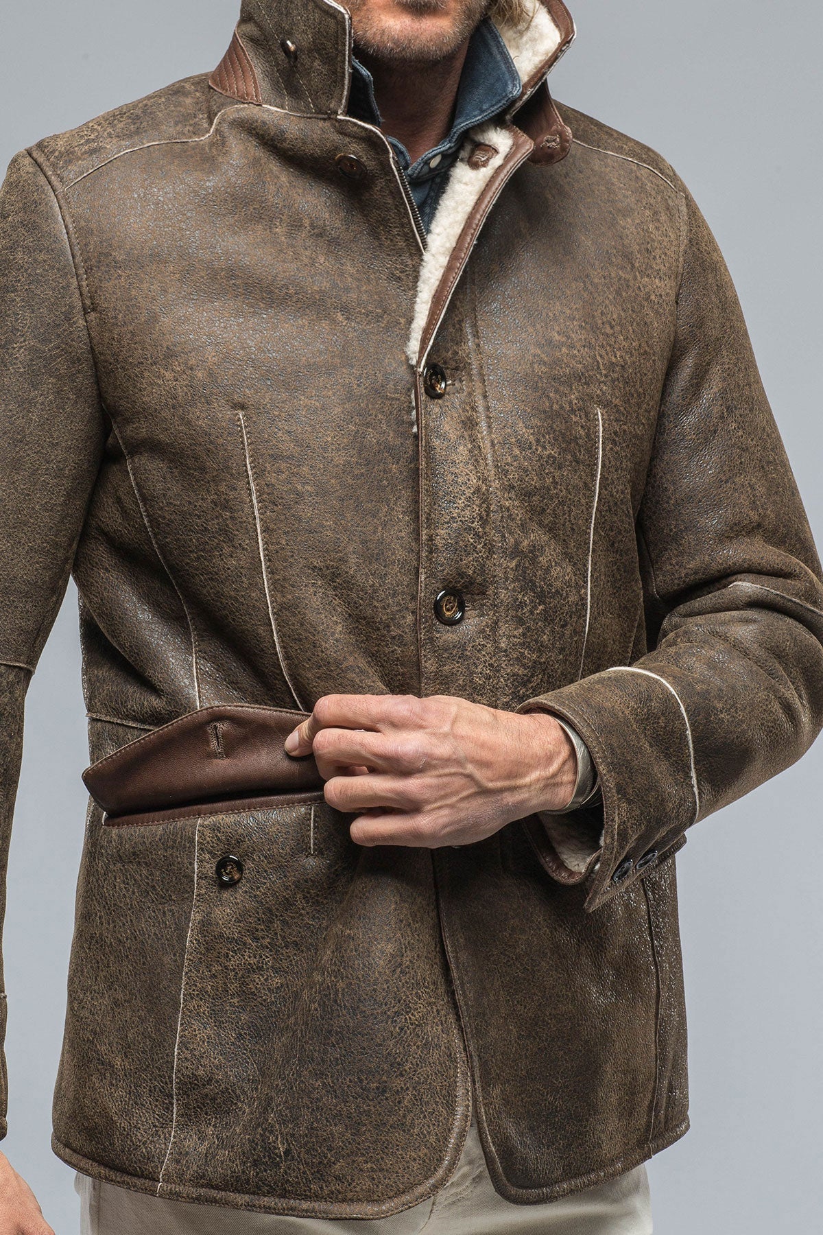 Outlaw Shearling In Distressed Brown