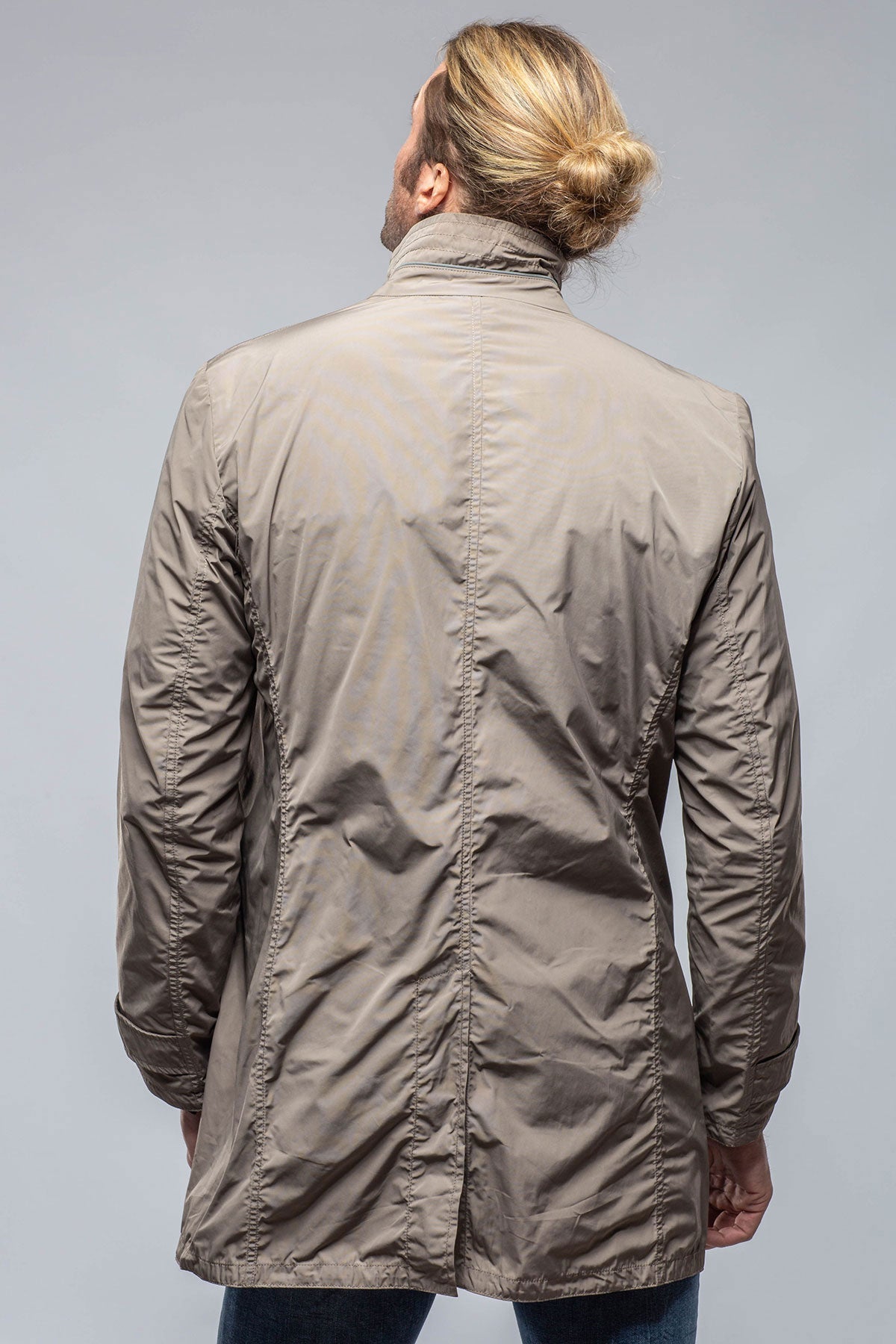 Cory Lightweight Jacket In Tan