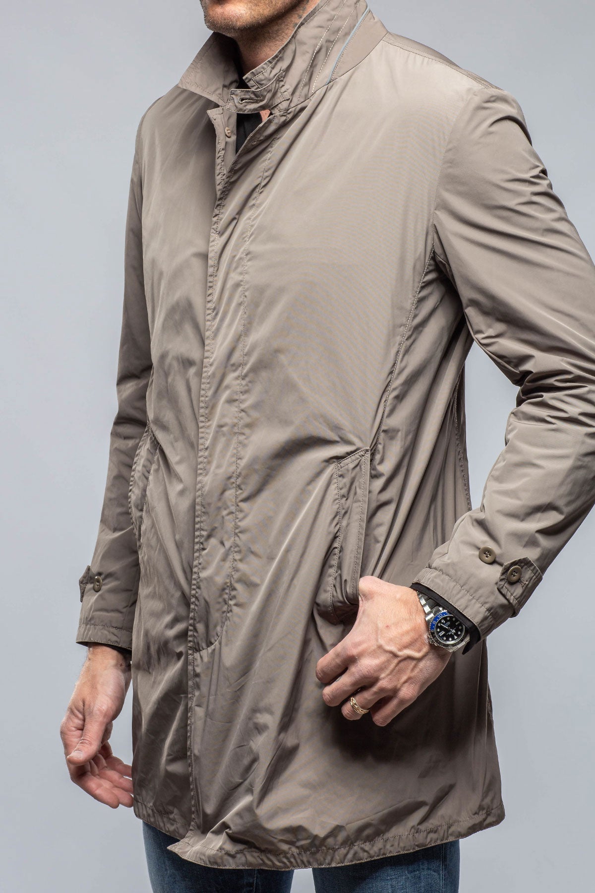 Cory Lightweight Jacket In Tan