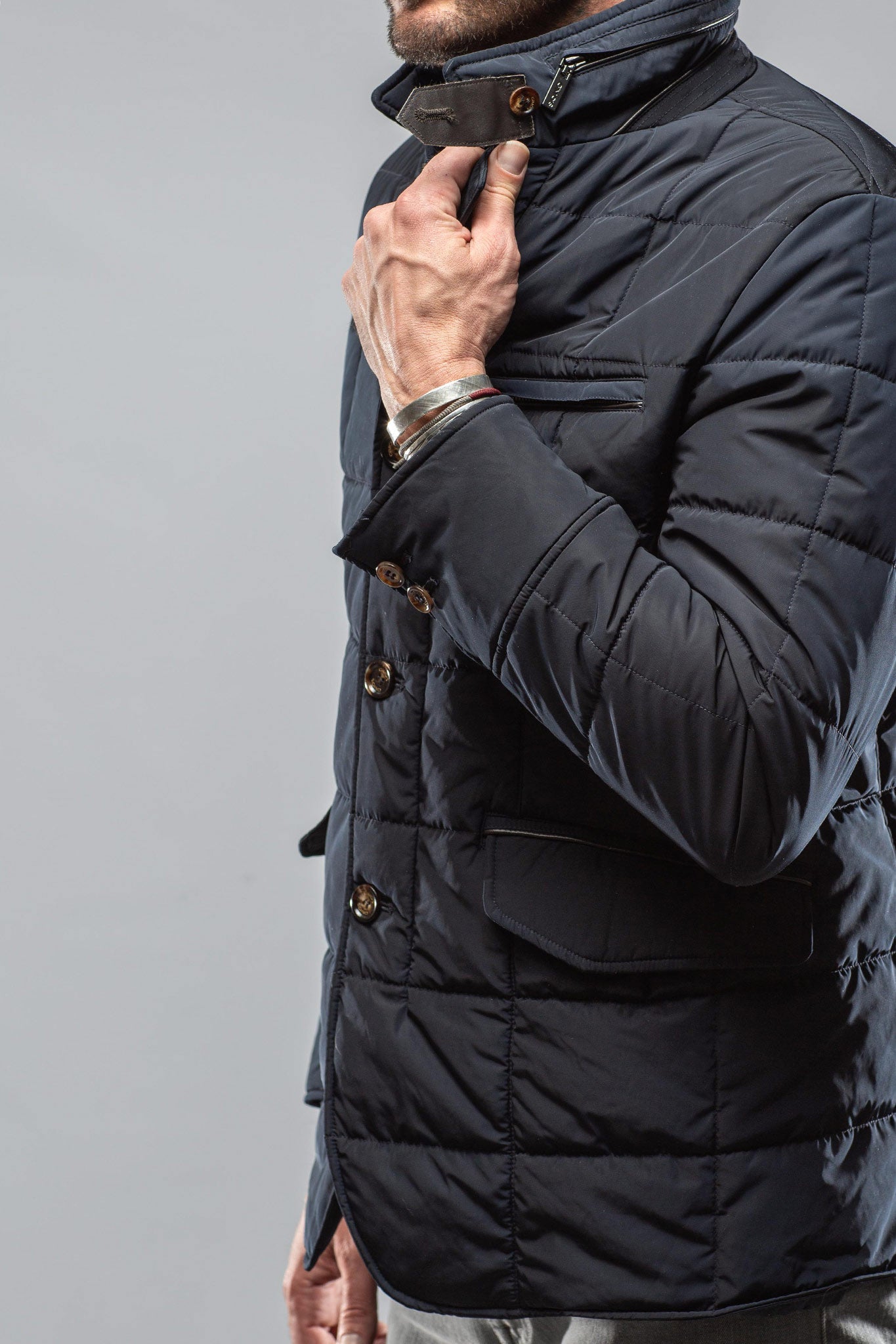 Easton Quilted Jacket In Navy